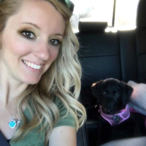 Meet your Posher, Courtney - Picture 1 of 1